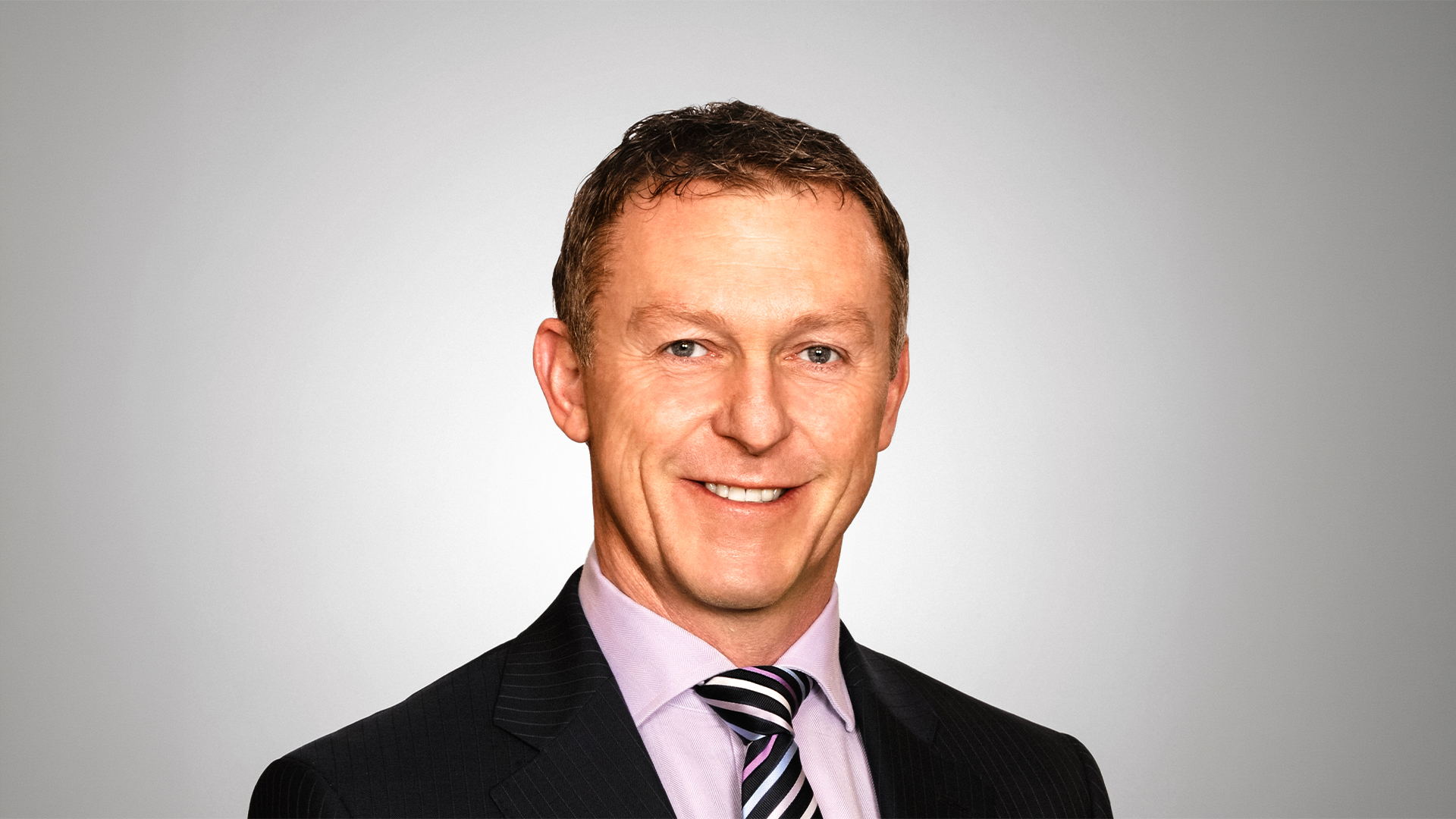 The Advantage in Action: Building Healthy Management Teams in the Fitness Industry